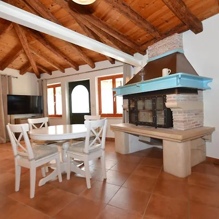 بيت ضيافة Casa Degli Artisti روفينج