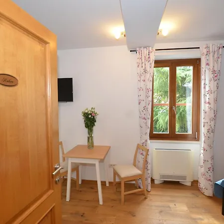 Casa Degli Artisti بيت ضيافة روفينج