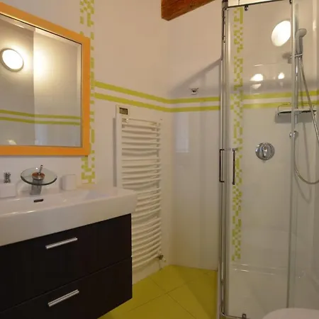 בית הארחה Casa Degli Artisti רוביני