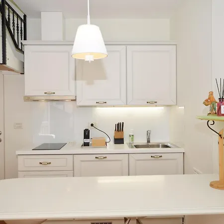 Casa Degli Artisti 3*