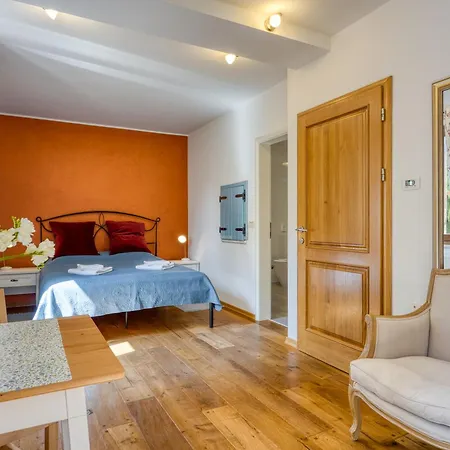 Гостевой дом Casa Degli Artisti Ровинь