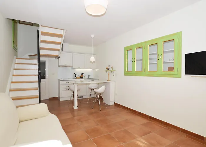 Casa Degli Artisti Gostinjska kuća